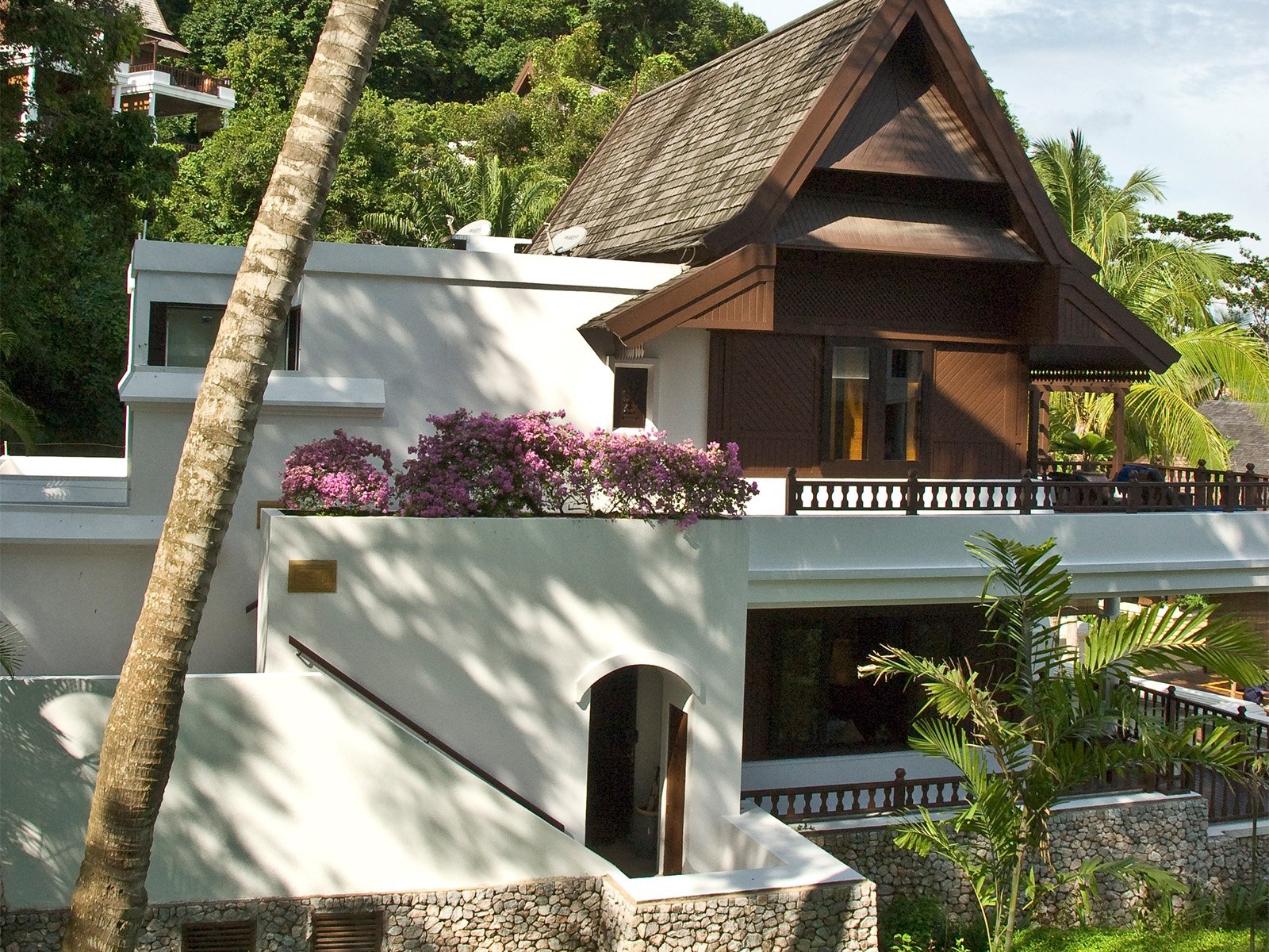 VILLA-PLR - Tropical Garden Villa Exterior